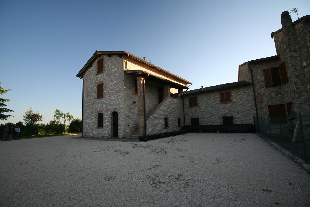 Agriturismo"Il Sagrato Di Assisi" Appartamenti,Camere Exterior foto